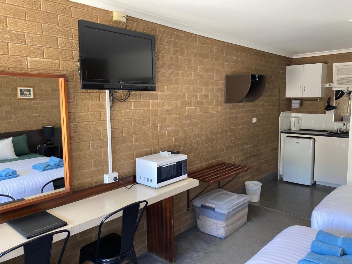 Camellia Motel Narrandera Ngoại thất bức ảnh