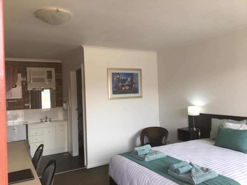 Camellia Motel Narrandera Ngoại thất bức ảnh