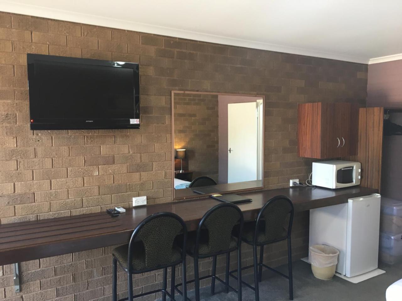 Camellia Motel Narrandera Ngoại thất bức ảnh