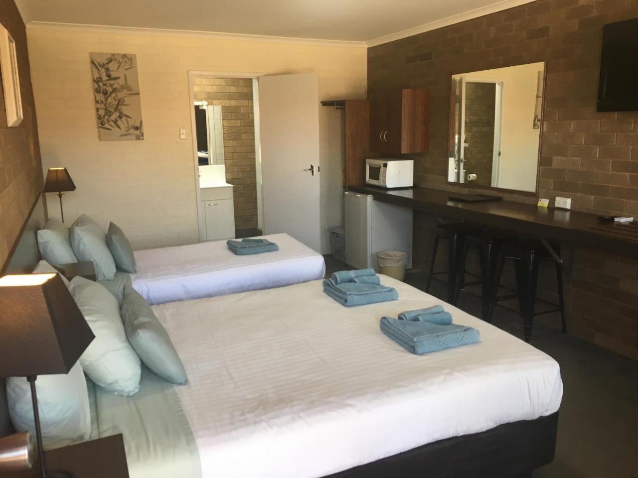 Camellia Motel Narrandera Ngoại thất bức ảnh
